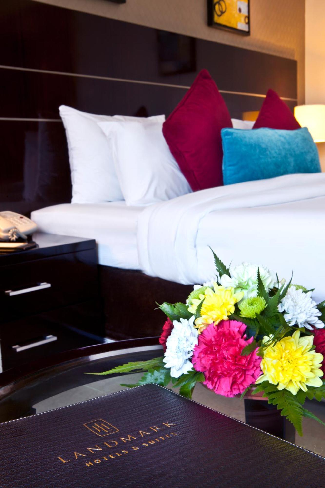 Landmark Riqqa Hotel Дубай Екстериор снимка