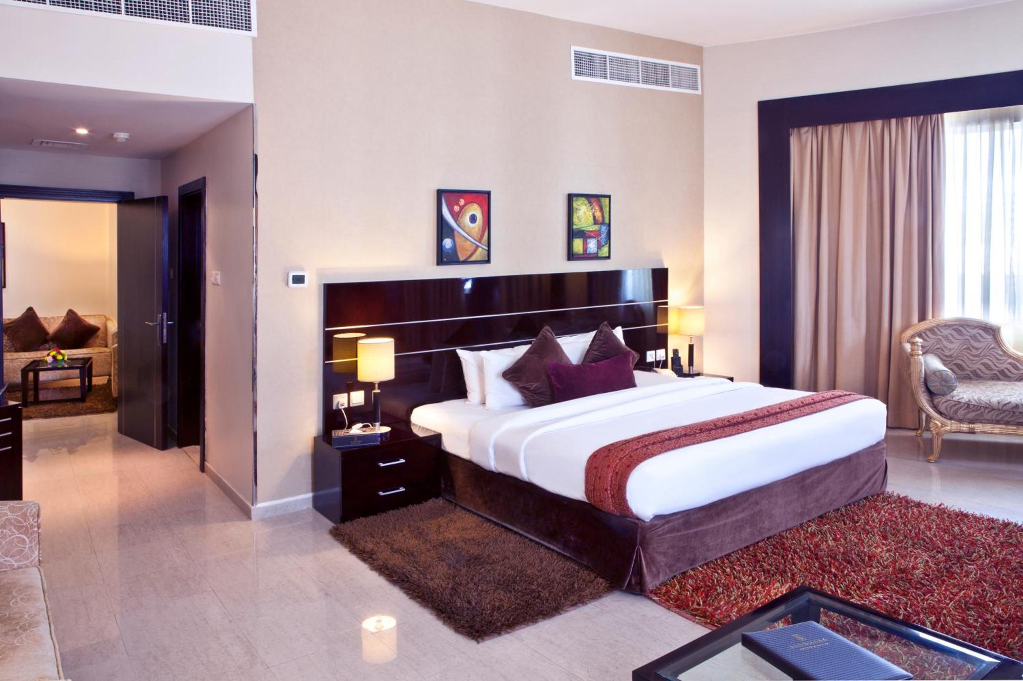 Landmark Riqqa Hotel Дубай Екстериор снимка